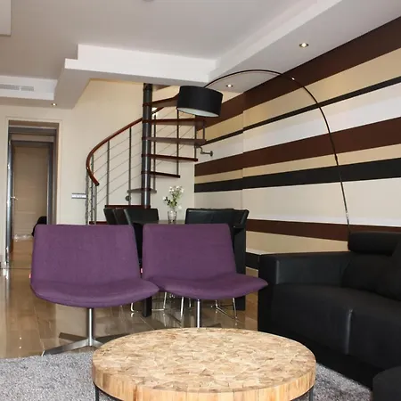 119 - Penthouse With Private Pool Apartment *