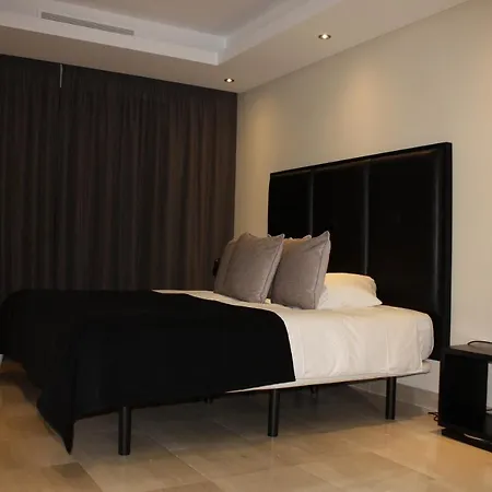 119 - Penthouse With Private Pool Apartment *